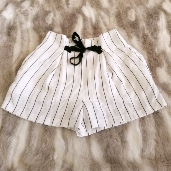 L'Academie Pants - L'ACADEMIE High Waisted Paperbag Shorts in Black & White Stripes XS